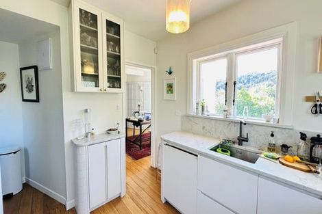 Photo of property in 12 Cheviot Road, Lowry Bay, Lower Hutt, 5013