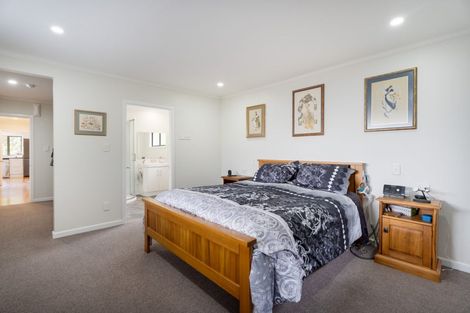 Photo of property in 23 Willowbank Road, Tawa, Wellington, 5028