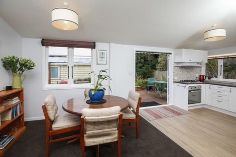 Photo of property in 24 Hall Street, Cambridge, 3434