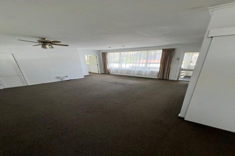 Photo of property in 8 Wylie Avenue, Sunnynook, Auckland, 0620