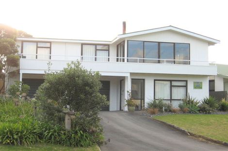 Photo of property in 105a Pohutukawa Crescent, Whangamata, 3620