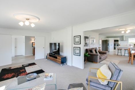 Photo of property in 2 Fern Grove, Taradale, Napier, 4112