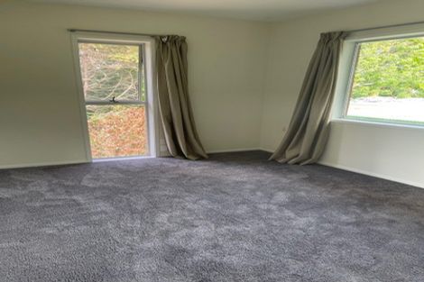 Photo of property in 4 Geoffrey Road, Torbay, Auckland, 0630