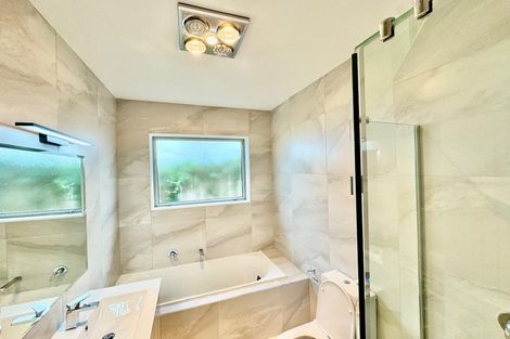 Photo of property in 42 Cresta Avenue, Beach Haven, Auckland, 0626