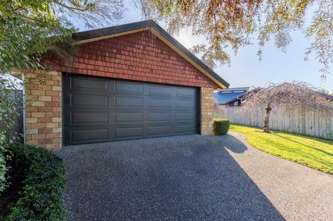 Photo of property in 33 Consort Close, Paraparaumu Beach, Paraparaumu, 5032