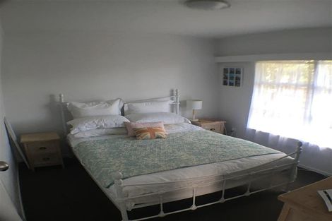 Photo of property in 26 Evelyn Place, Hillcrest, Auckland, 0627