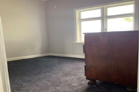 Photo of property in 32 Ngahina Street, Marton, 4710