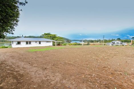 Photo of property in 109 Kaipara Portage Road, Riverhead, 0820