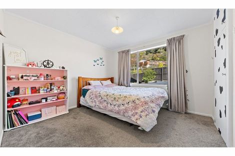 Photo of property in 61 Landsdowne Terrace, Cashmere, Christchurch, 8022