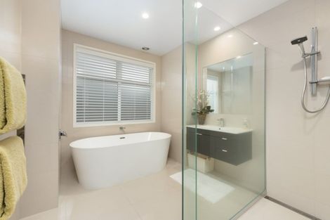 Photo of property in 173 Marine Parade, Mount Maunganui, 3116
