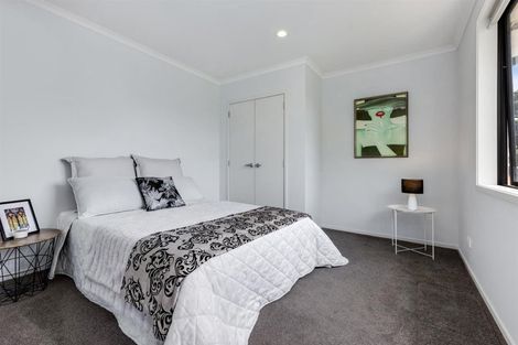 Photo of property in 8 Akeake Lane, Manurewa, Auckland, 2102