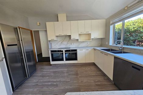 Photo of property in 32 Springbank Street, Bryndwr, Christchurch, 8053