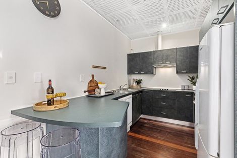 Photo of property in 17u3 Adelaide Road, Mount Cook, Wellington, 6021