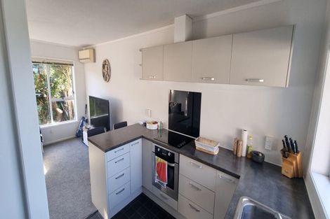 Photo of property in 2/137 Rangatira Road, Beach Haven, Auckland, 0626