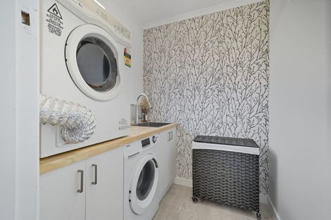 Photo of property in 21 Meadow Street, Kaiapoi, 7630