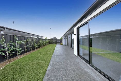 Photo of property in 22 Kirkland Crescent, Harewood, Christchurch, 8051
