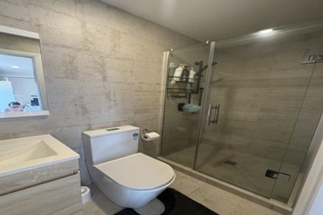 Photo of property in 35a Sealy Road, Torbay, Auckland, 0630