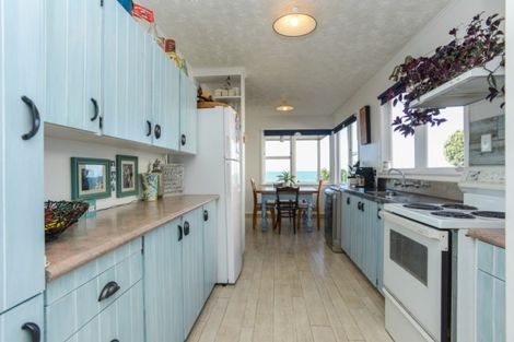 Photo of property in 42 Le Quesne Road, Bay View, Napier, 4104