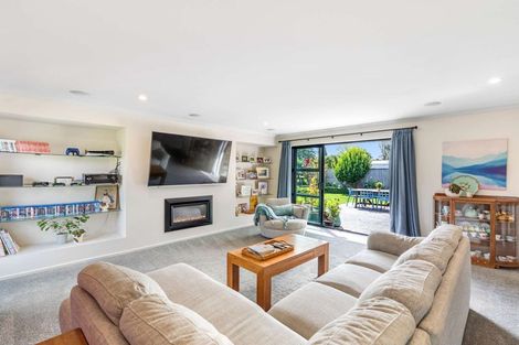Photo of property in 11 Larne Place, Belfast, Christchurch, 8051