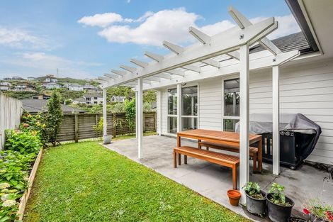 Photo of property in 15 Banks Boulevard, Whitby, Porirua, 5024