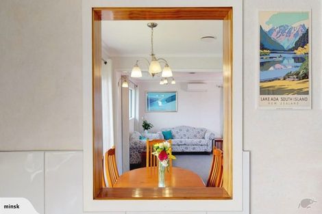 Photo of property in 41 Fitzpatrick Street, Newlands, Wellington, 6037