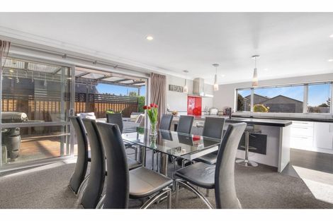 Photo of property in 48 Huntingdon Drive, Rangiora, 7400