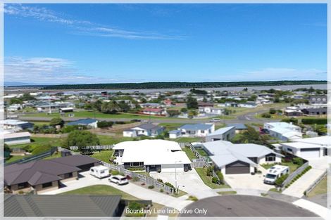 Photo of property in 9 Godwit Court, Foxton Beach, Foxton, 4815