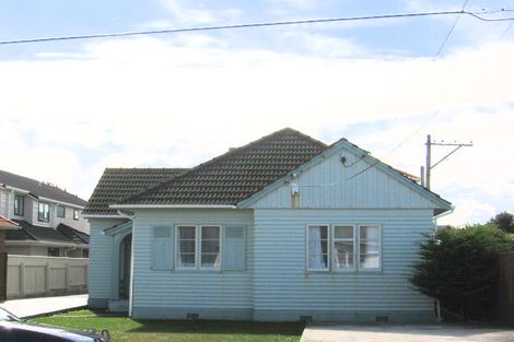 Photo of property in Fife Lane Flats, 11 Fife Lane, Miramar, Wellington, 6022