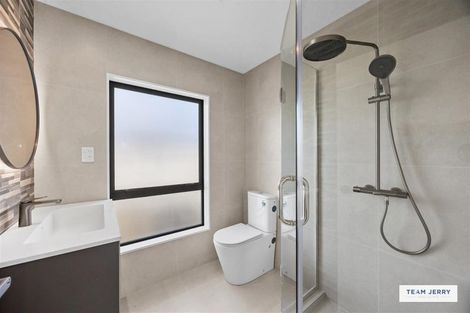 Photo of property in 339b Bucklands Beach Road, Bucklands Beach, Auckland, 2012