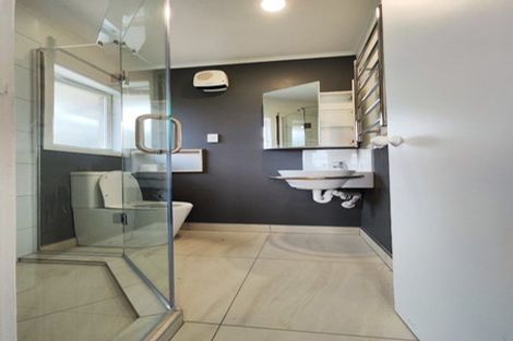 Photo of property in 1/61 Neil Avenue, Te Atatu Peninsula, Auckland, 0610