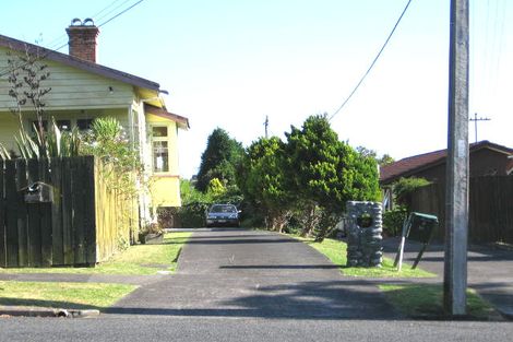 Photo of property in 3/17 Islington Avenue, New Lynn, Auckland, 0600