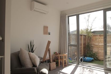Photo of property in 24u7 Princess Terrace, Newtown, Wellington, 6021
