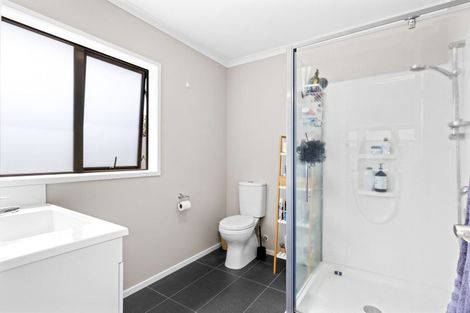 Photo of property in 115 Saint James Drive, Huntington, Hamilton, 3210