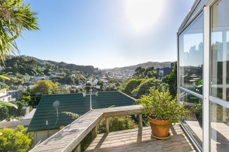 Photo of property in 21 Southern Cross Crescent, Island Bay, Wellington, 6023