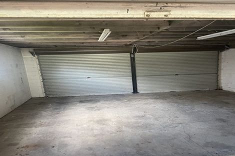 Photo of property in 19 Ellesmere Crescent, Pakuranga Heights, Auckland, 2010