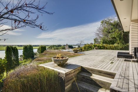 Photo of property in 292 Poraiti Road, Poraiti, Napier, 4182