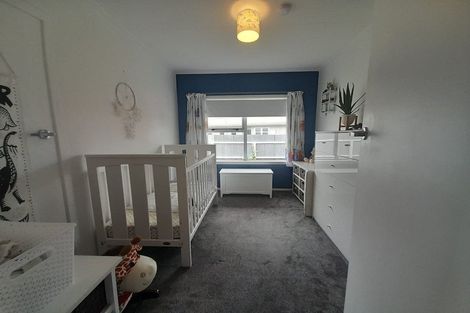 Photo of property in 28 Apollo Parade, Milson, Palmerston North, 4414