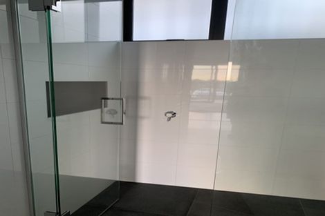 Photo of property in 14 City View Terrace, Birkenhead, Auckland, 0626