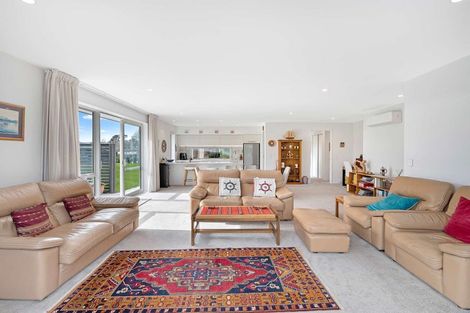 Photo of property in 3 Aberdeen Place, Amberley, 7410