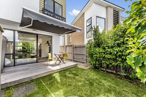 Photo of property in 40 Sidney Wallingford Way, Hobsonville, Auckland, 0616