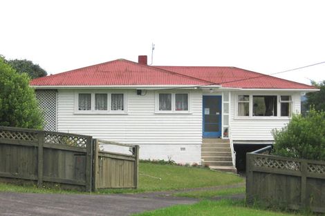 Photo of property in 4 Deane Avenue, Titirangi, Auckland, 0604