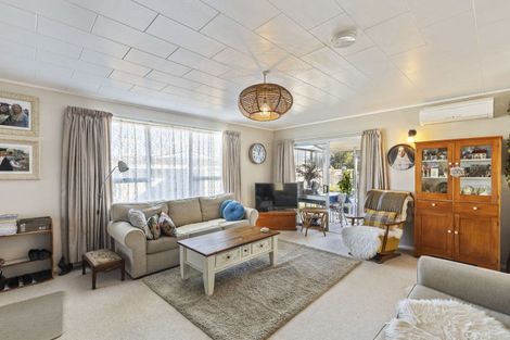 Photo of property in 3a Rossiter Crescent, Lynmouth, New Plymouth, 4310