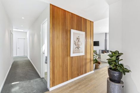 Photo of property in 26 Stackbrae Avenue, Wanaka, 9305