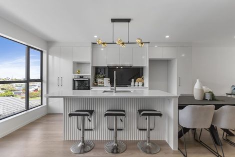 Photo of property in 8e Howe Street, Howick, Auckland, 2014