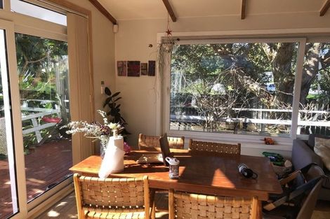 Photo of property in 1 Taioma Crescent, Te Atatu Peninsula, Auckland, 0610