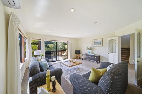 Photo of property in 93a Botany Road, Botany Downs, Auckland, 2010