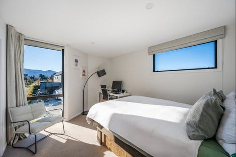 Photo of property in 8 Glen Dene Crescent, Wanaka, 9305