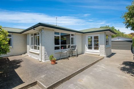 Photo of property in 59 Staveley Street, Avonhead, Christchurch, 8042