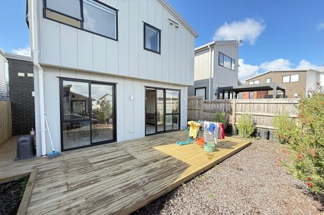 Photo of property in 16 Kapehu Road, Silverdale, 0932