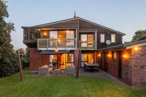 Photo of property in 10 Nuhaka Place, Paraparaumu Beach, Paraparaumu, 5032